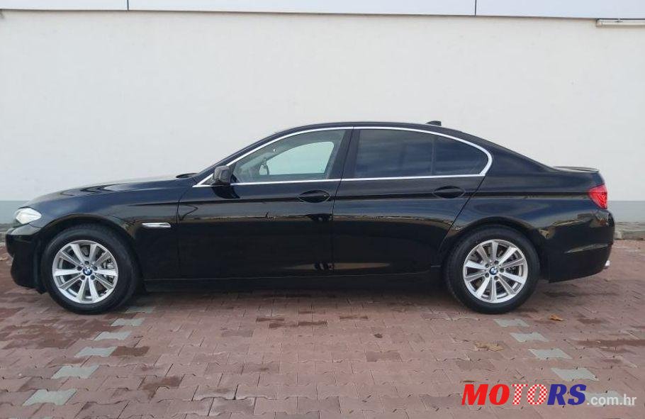 2012' BMW Serija 5 525D photo #1