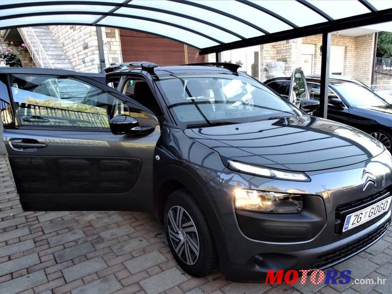 2015' Citroen C4 Cactus photo #2