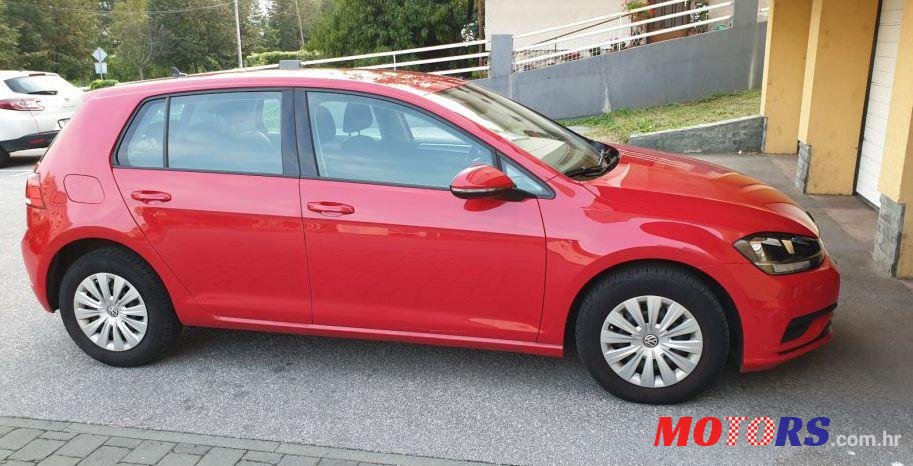 2017' Volkswagen Golf VII 1,6 Tdi Bmt photo #1