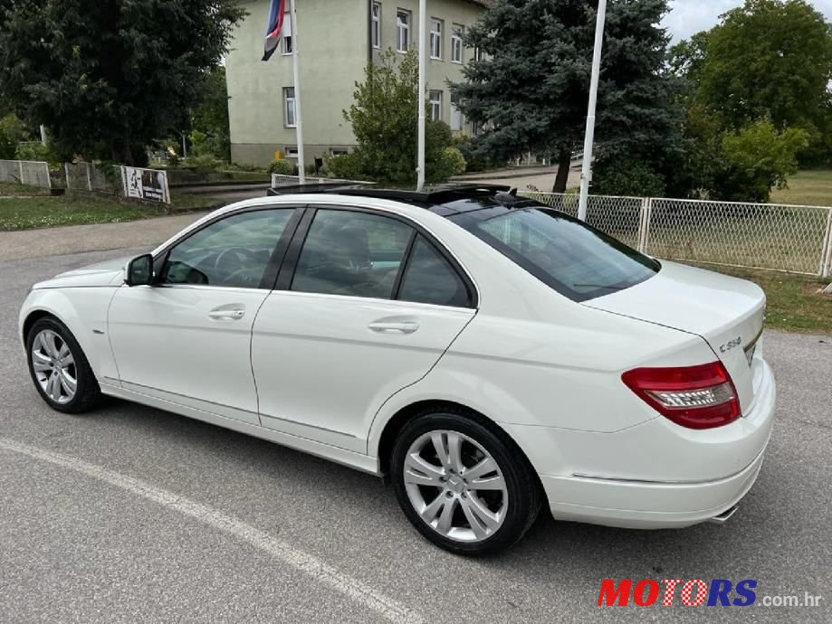 2008' Mercedes-Benz C-Klasa photo #3