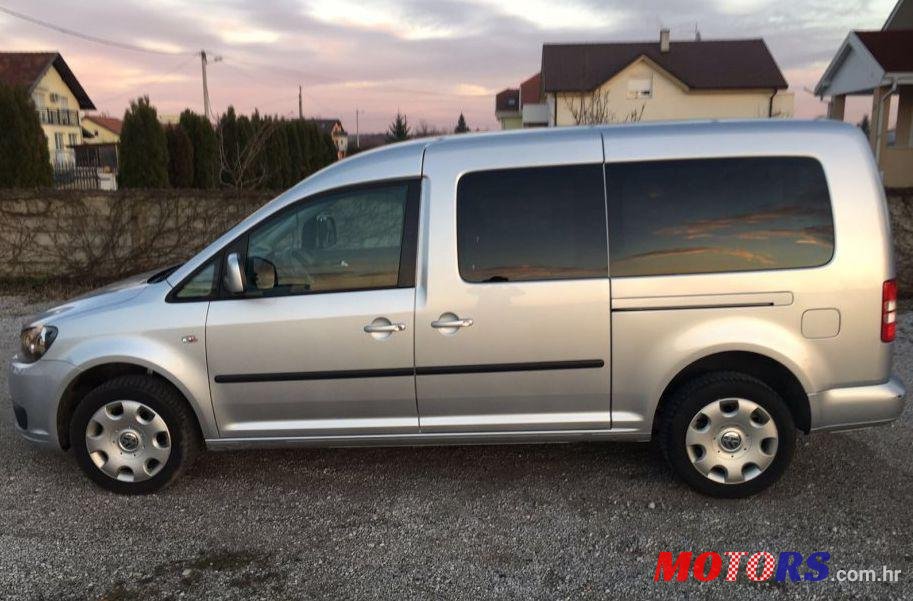 2013' Volkswagen Caddy photo #1