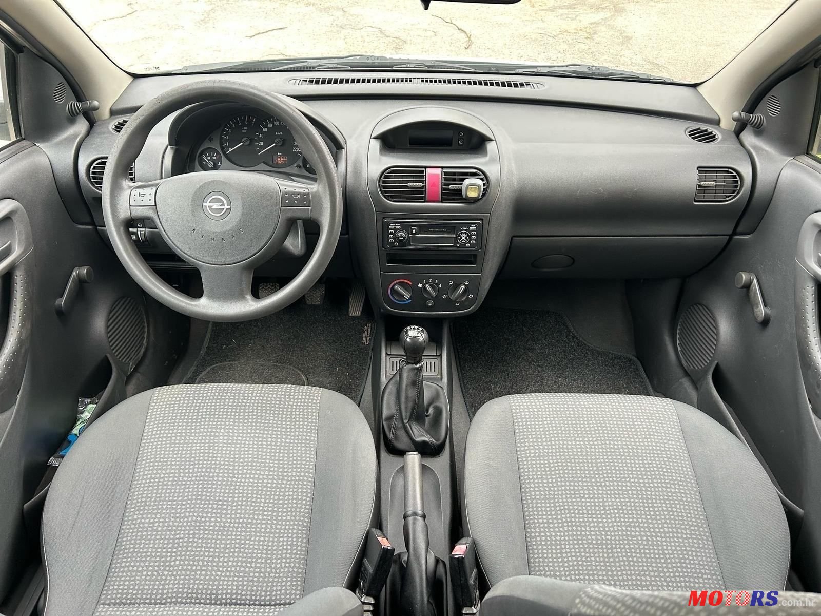 2002' Opel Corsa 1,2 16V photo #4