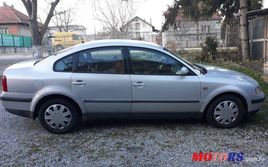 1998' Volkswagen Passat photo #4