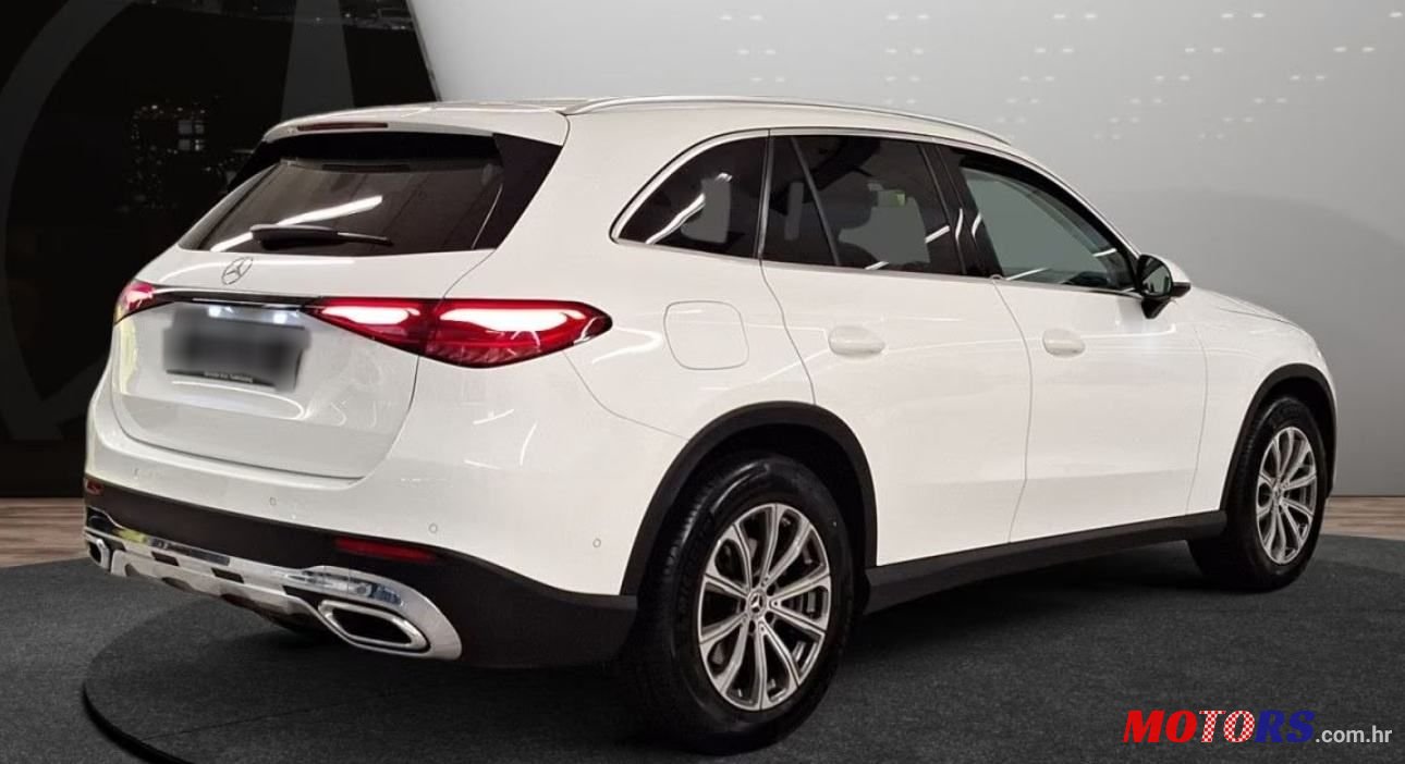 2023' Mercedes-Benz GLC 220 D 4Matic photo #2