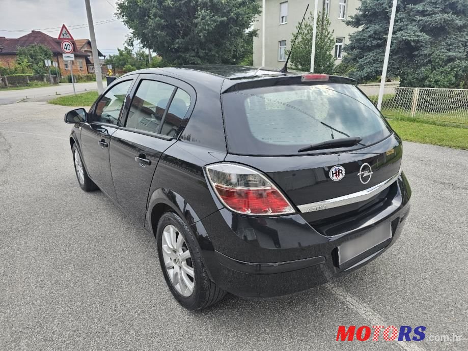 2013' Opel Astra 1,6 Classic photo #5