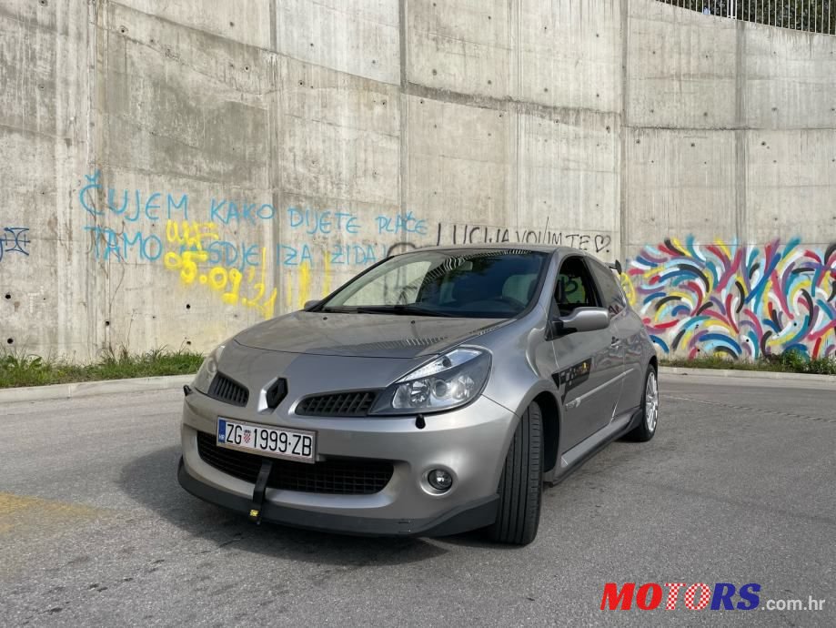 2008' Renault Clio Sport photo #2