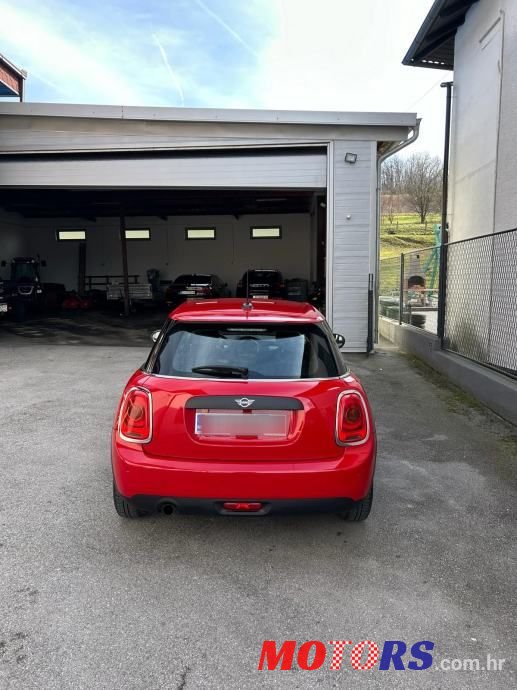 2018' MINI One D photo #4