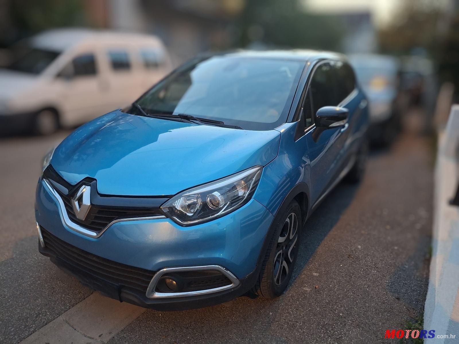 2016' Renault Captur Tce 120 Edc photo #1