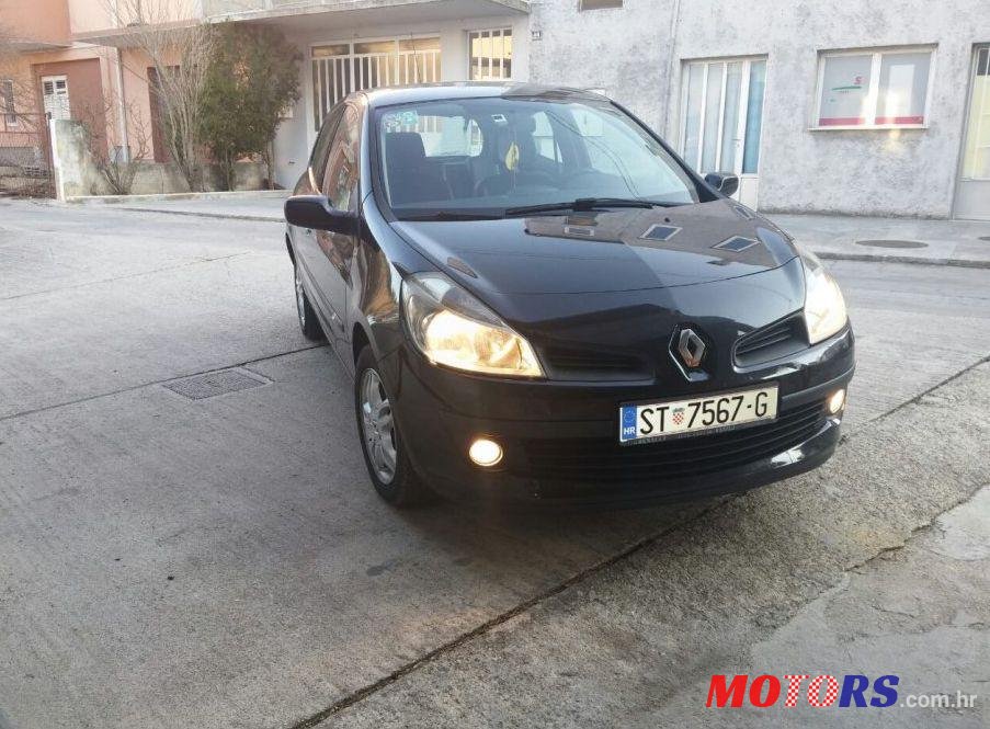 2007' Renault Clio 1,4 16V photo #1