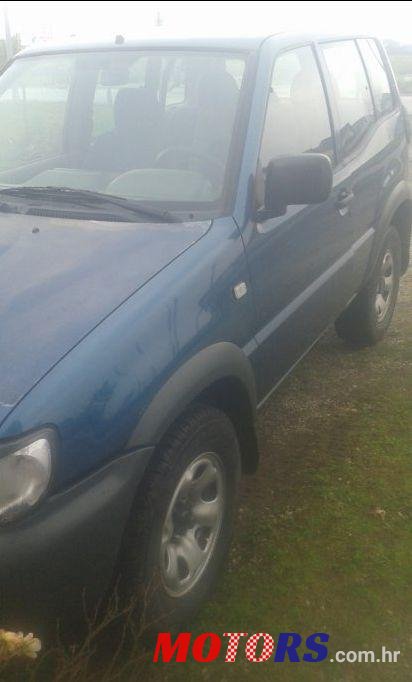 2001' Nissan Terrano 2,7 Tdi photo #2