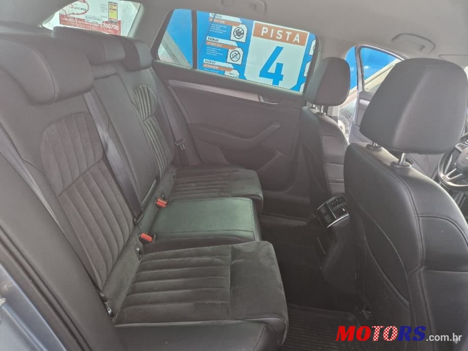 2012' Volkswagen Sharan 2,0 Tdi photo #4