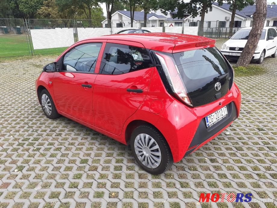 2017' Toyota Aygo 1,0 photo #5