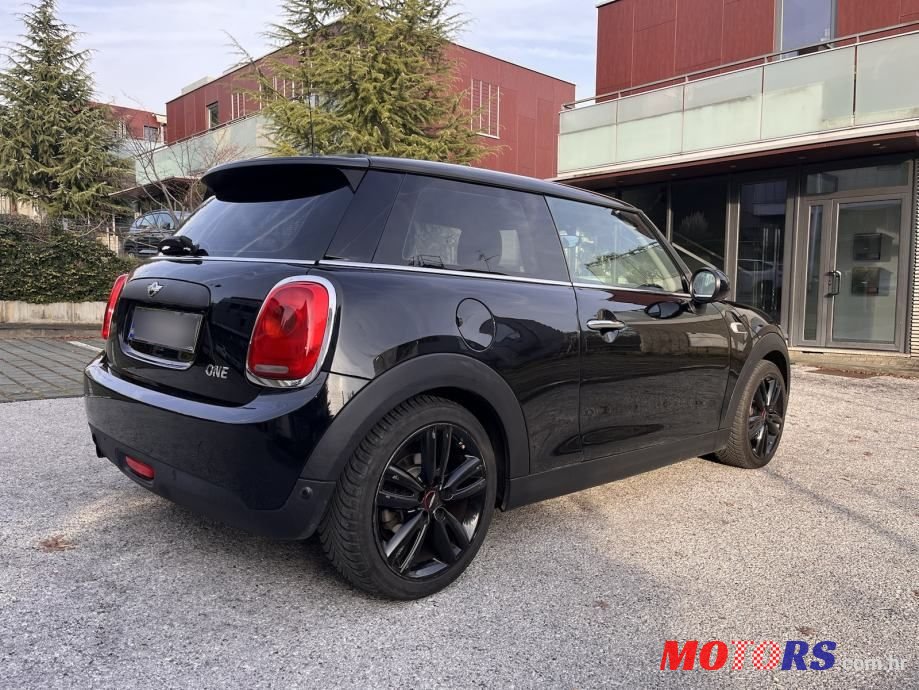 2015' MINI One Mini One photo #2