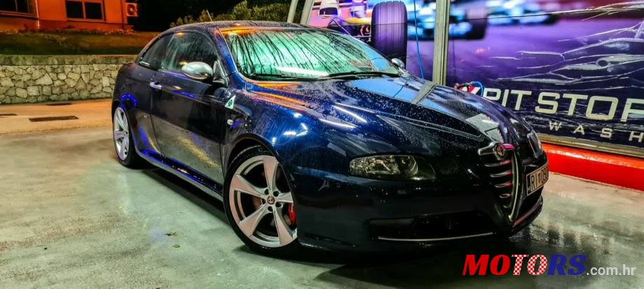 2009' Alfa Romeo GT photo #3