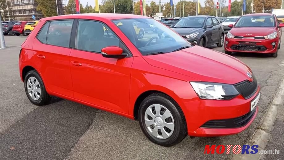 2015' Skoda Fabia photo #3