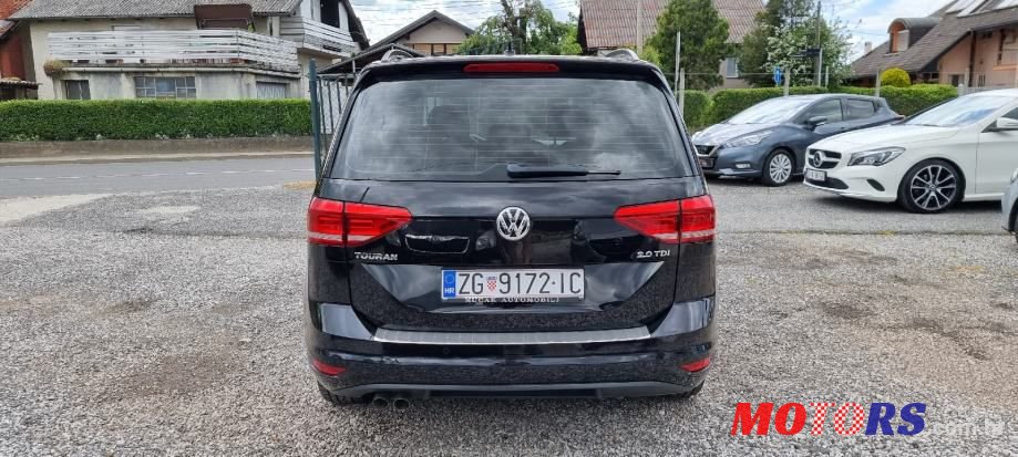 2015' Volkswagen Touran photo #4