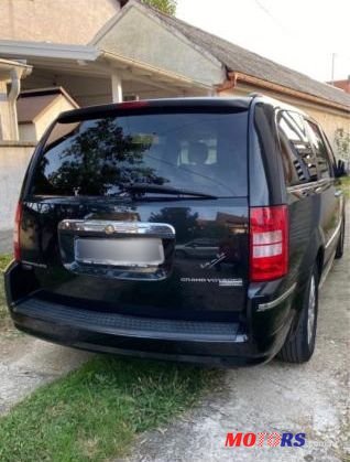 2008' Chrysler Grand Voyager photo #4