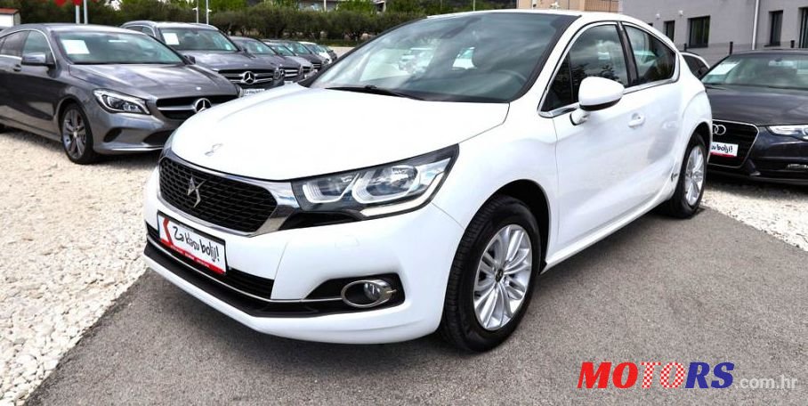 2017' Citroen DS4 Bluehdi photo #2