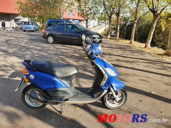 2004' Piaggio fly 50 photo #1