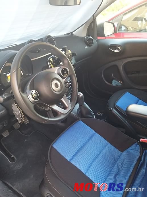 2018' Smart Fortwo photo #3