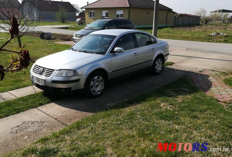 2002' Volkswagen Passat 1,9 Tdi photo #1