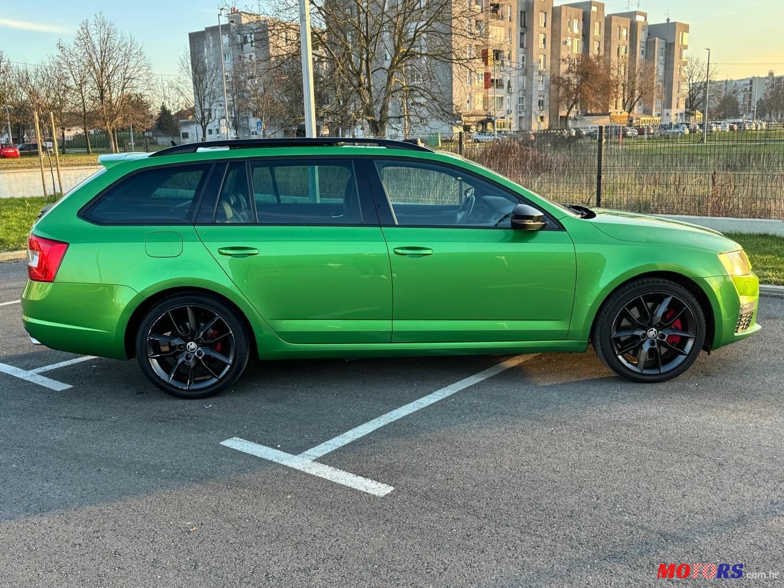 2014' Skoda Octavia Combi photo #4