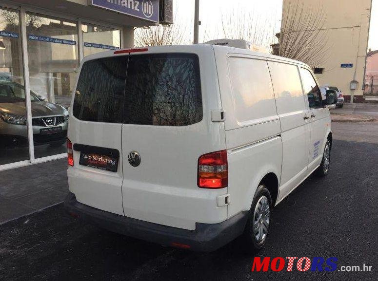 2006' Volkswagen Transporter T5 Furgon 1.9Tdi A photo #1