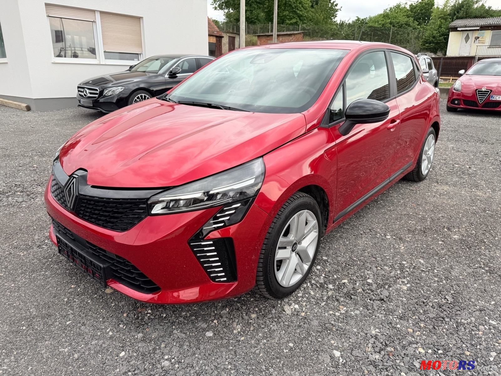 2024' Renault Clio Tce photo #2