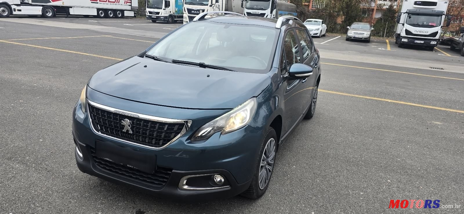 2017' Peugeot 2008 1,2 photo #1