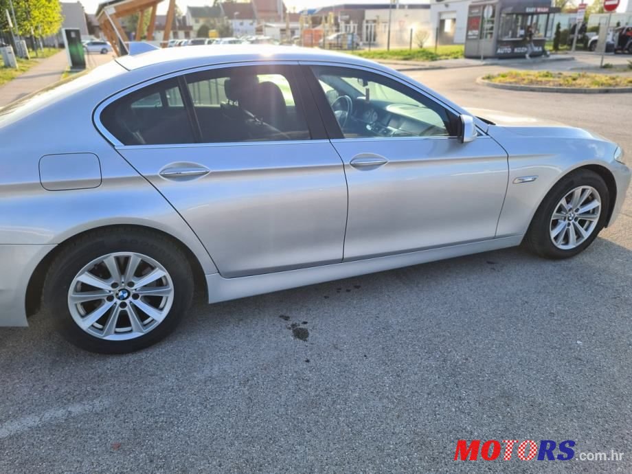 2011' BMW Serija 5 520D photo #4