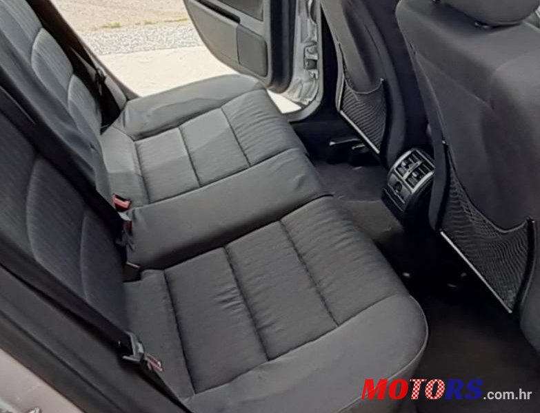 2002' Audi A6 Avant photo #6