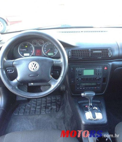 2001' Volkswagen Passat 1,9 Tdi photo #2