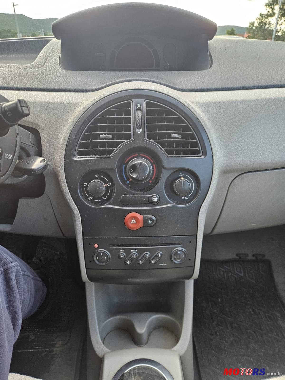 2005' Renault Modus 1,2 16V photo #6