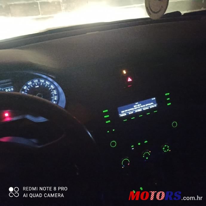 2014' Skoda Octavia Combi photo #6