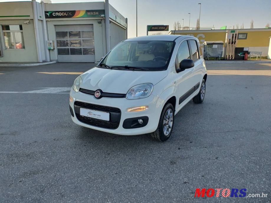 2016' Fiat Panda photo #2