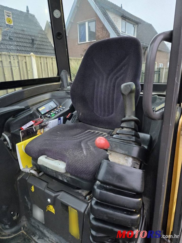 2015' Volvo photo #6