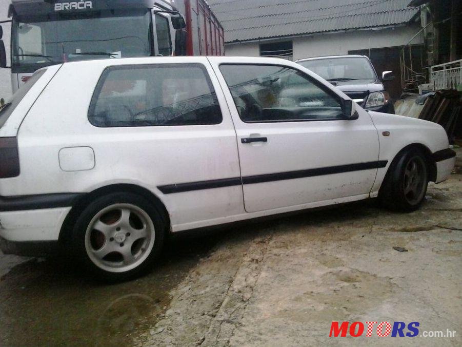 1997' Volkswagen Golf III D photo #2