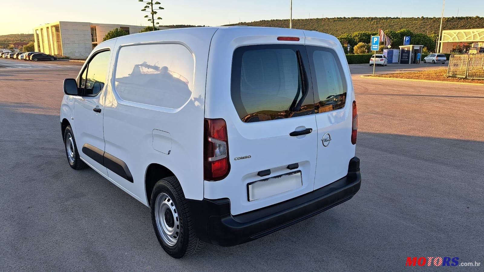2021' Opel Combo 1,5 D L1H1 photo #6