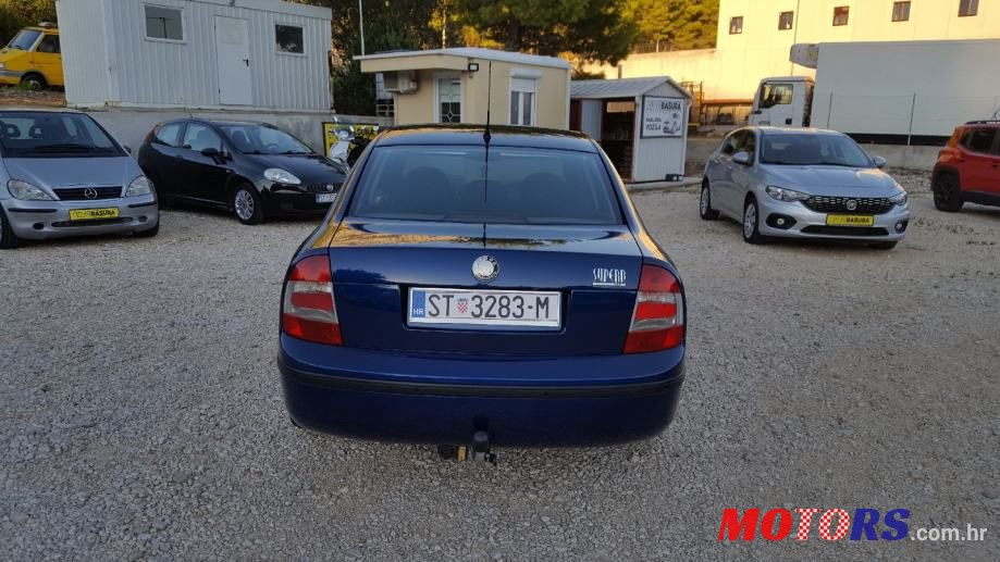 2008' Skoda Superb photo #3