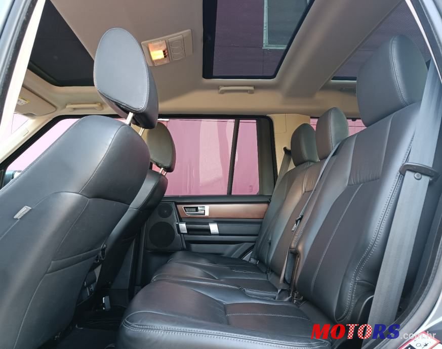 2016' Land Rover Discovery photo #4