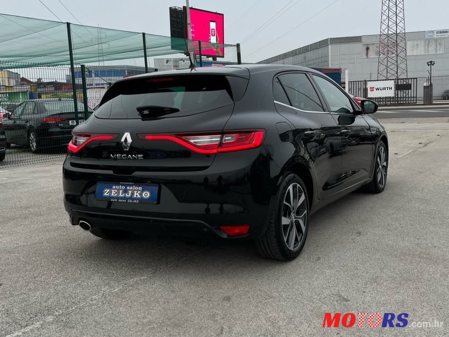 2015' Renault Megane Dci 130 Gt photo #2