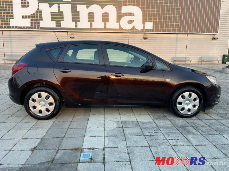 2014' Opel Astra 1.4 photo #5