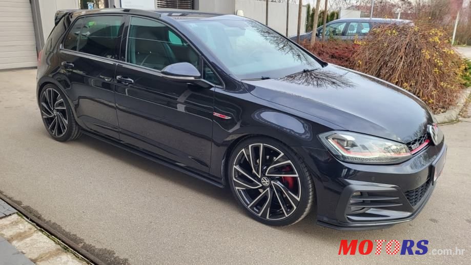 2018' Volkswagen Golf VII photo #3