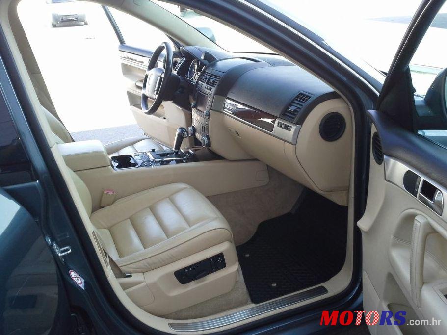 2003' Volkswagen Touareg 5,0 V10 TDI photo #3