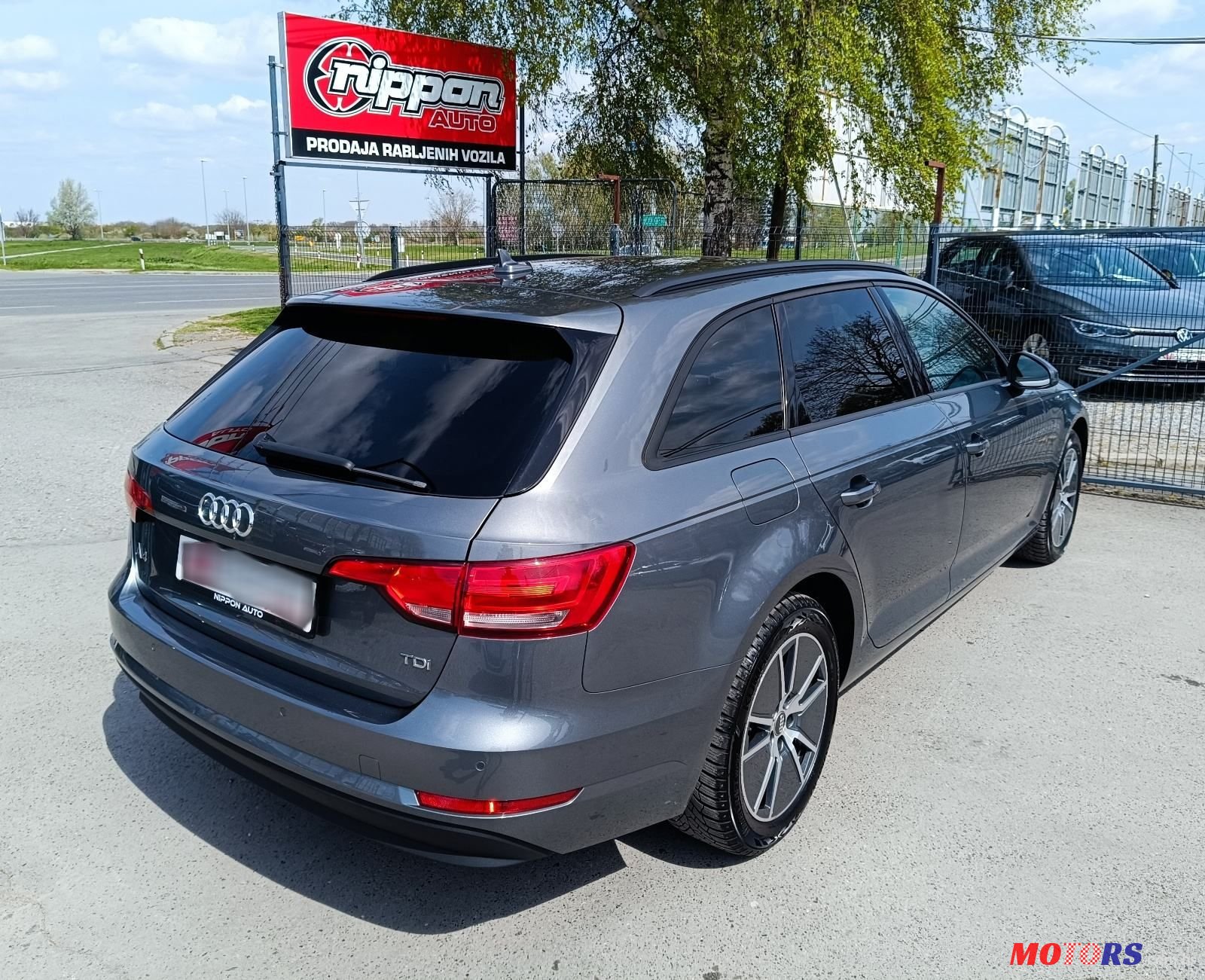 2017' Audi A4 Avant photo #6