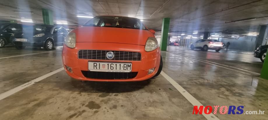 2007' Fiat Grande Punto 1.3 Jtd photo #2