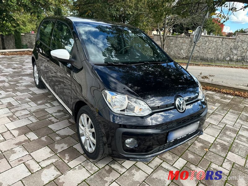 2016' Volkswagen Up! 1,0 Up! photo #1