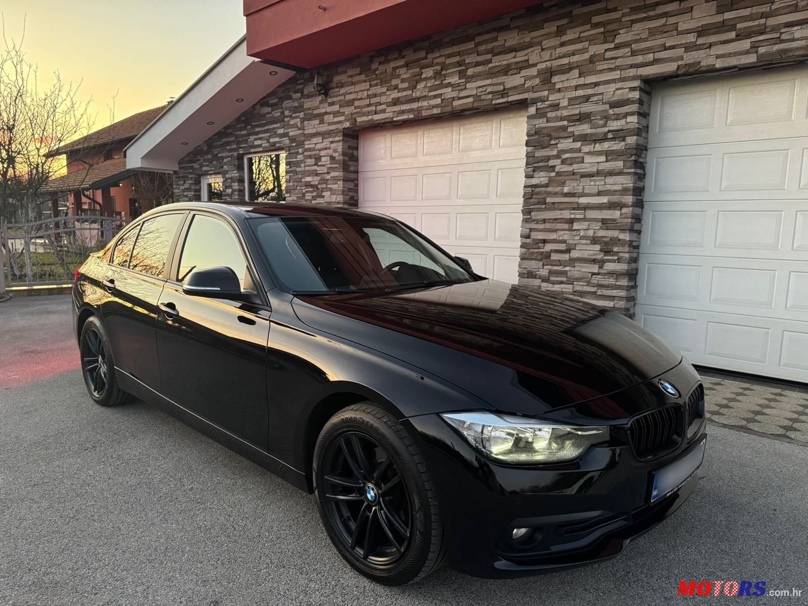 2017' BMW Serija 3 316D photo #2