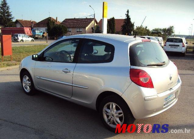 2006' Renault Clio 1,2 16V photo #1