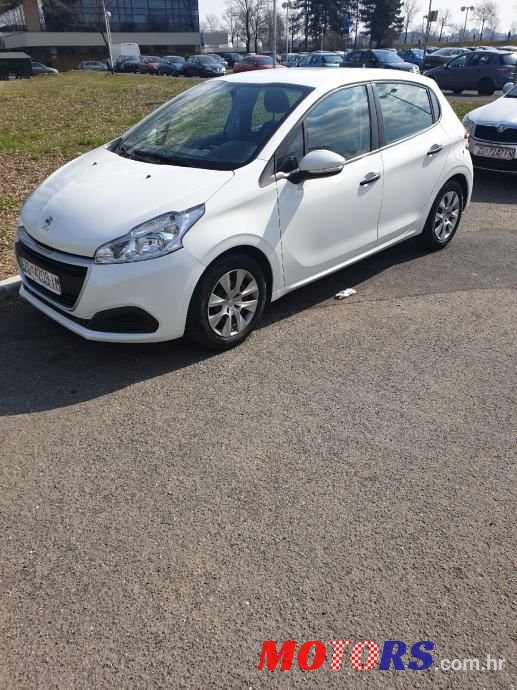 2018' Peugeot 208 1,6 Bluehdi photo #3